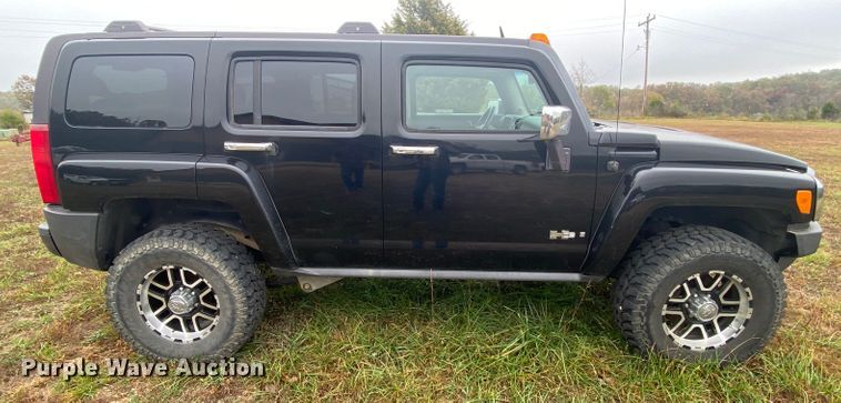 image for item HA9661 2003 Hummer H3  SUV