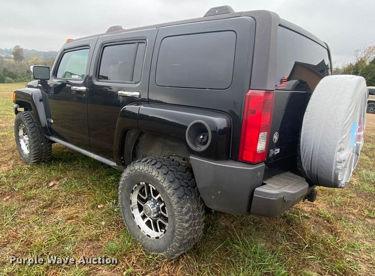 image for item HA9661 2003 Hummer H3  SUV