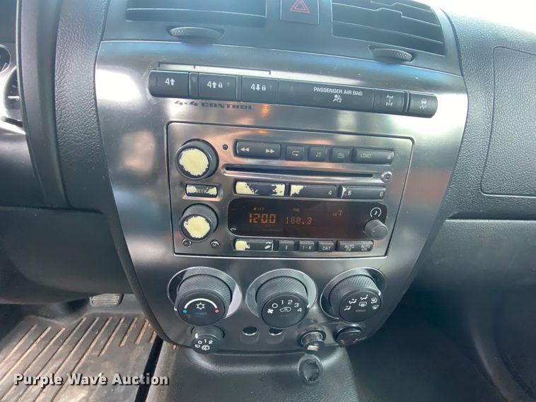 image for item HA9661 2003 Hummer H3  SUV