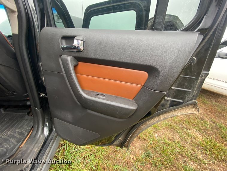 image for item HA9661 2003 Hummer H3  SUV