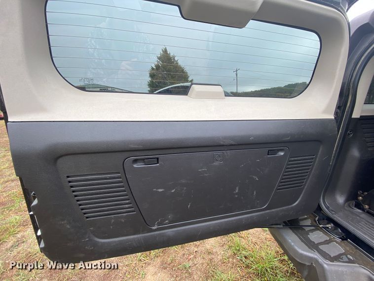 image for item HA9661 2003 Hummer H3  SUV