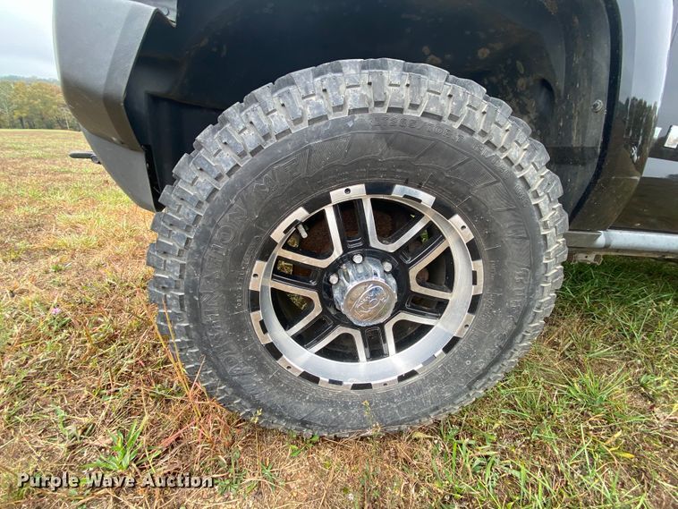 image for item HA9661 2003 Hummer H3  SUV