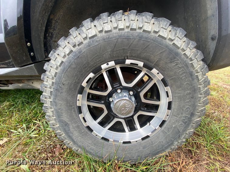 image for item HA9661 2003 Hummer H3  SUV