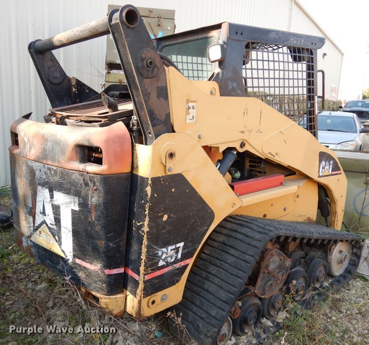 image for item HA9764 Caterpillar 257  tracked skid steer loader