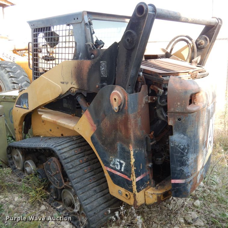image for item HA9764 Caterpillar 257  tracked skid steer loader