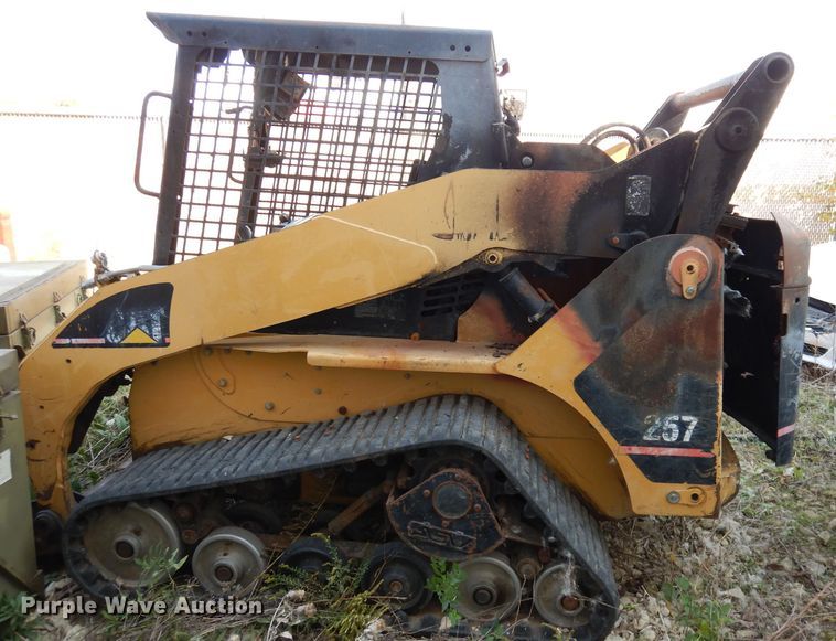 image for item HA9764 Caterpillar 257  tracked skid steer loader