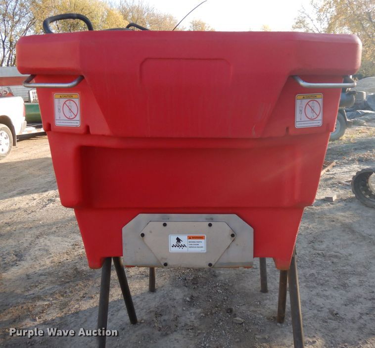 image for item HD9049 Boss VBX 8000 spreader