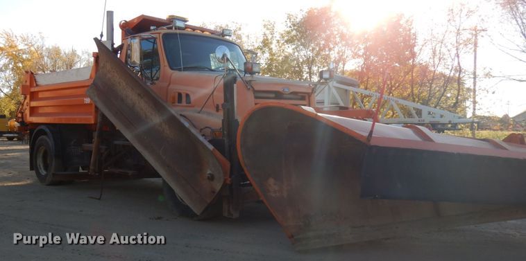 image for item HD9050 1998 Ford L8000  dump truck