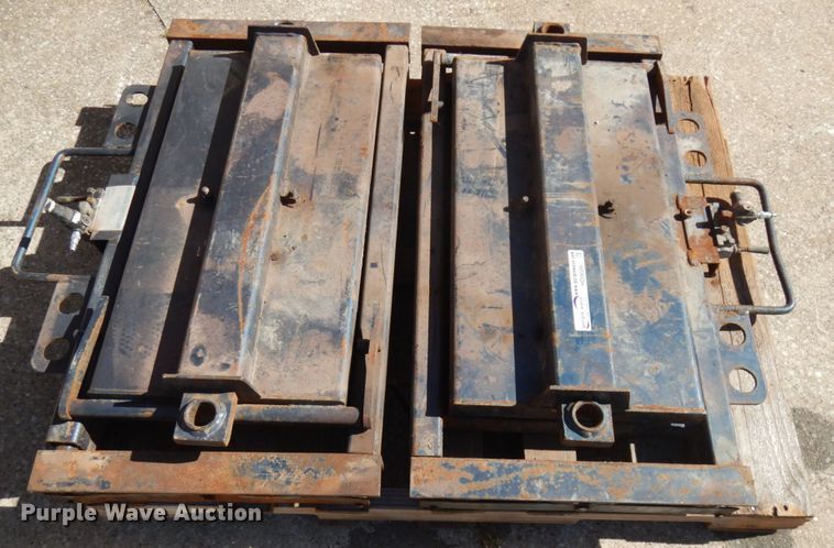 image for item HD9086 (2) bridge jacks