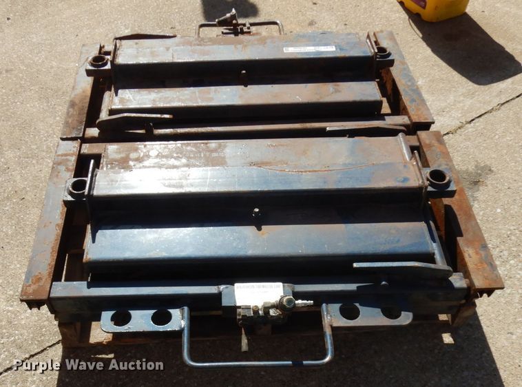 image for item HD9086 (2) bridge jacks