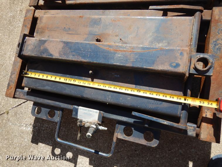 image for item HD9086 (2) bridge jacks