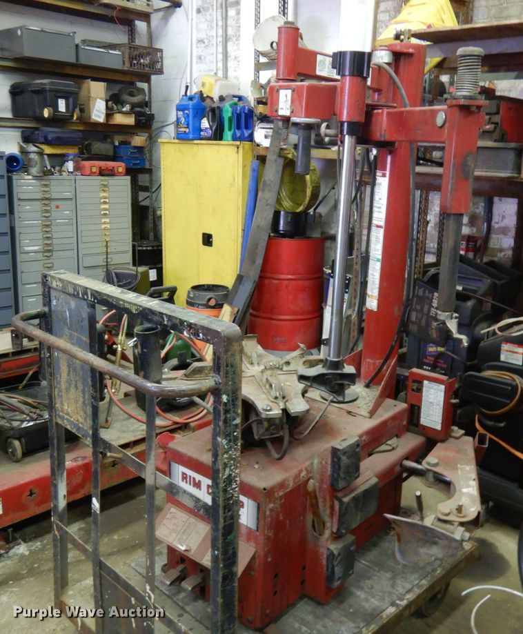 image for item HD9088 Coats 7065AX rim clamp tire machine