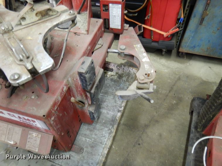 image for item HD9088 Coats 7065AX rim clamp tire machine