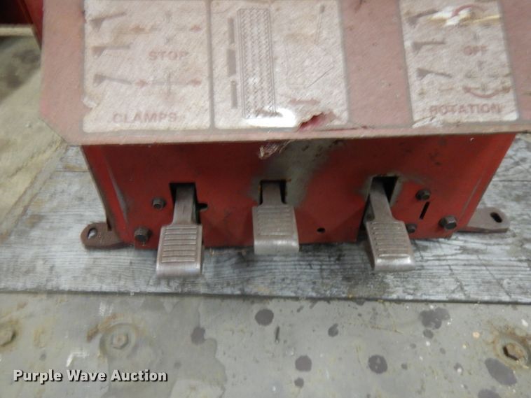 image for item HD9088 Coats 7065AX rim clamp tire machine