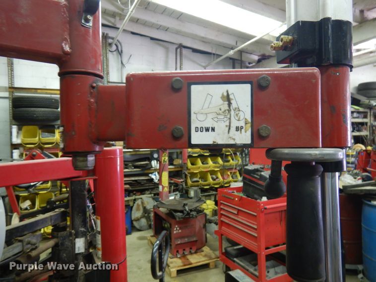 image for item HD9088 Coats 7065AX rim clamp tire machine