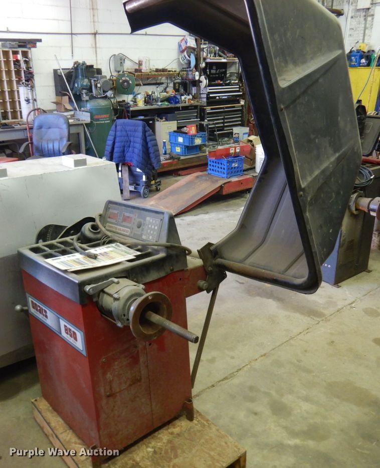 image for item HD9095 Coats 850S solid state wheel balancer