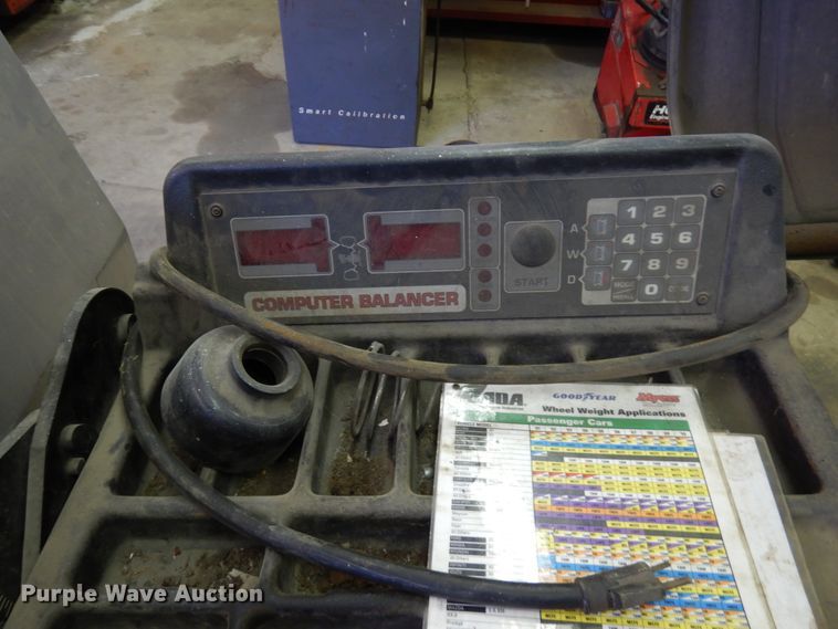 image for item HD9095 Coats 850S solid state wheel balancer