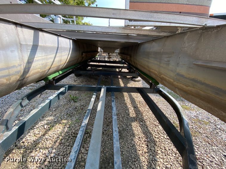 image for item HE9793 1986 Landau  pontoon boat