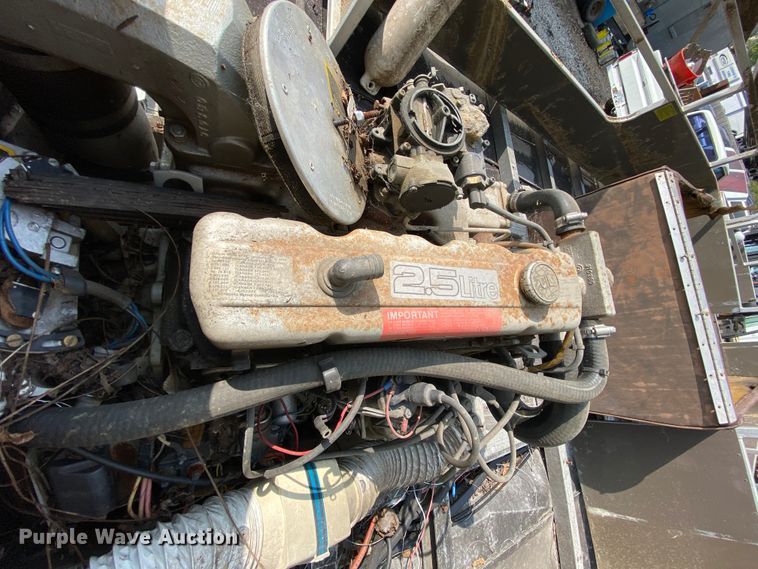 image for item HE9793 1986 Landau  pontoon boat