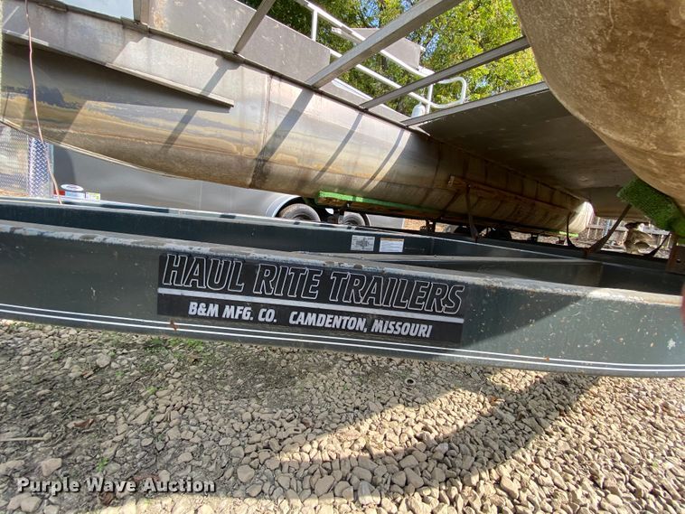 image for item HE9793 1986 Landau  pontoon boat