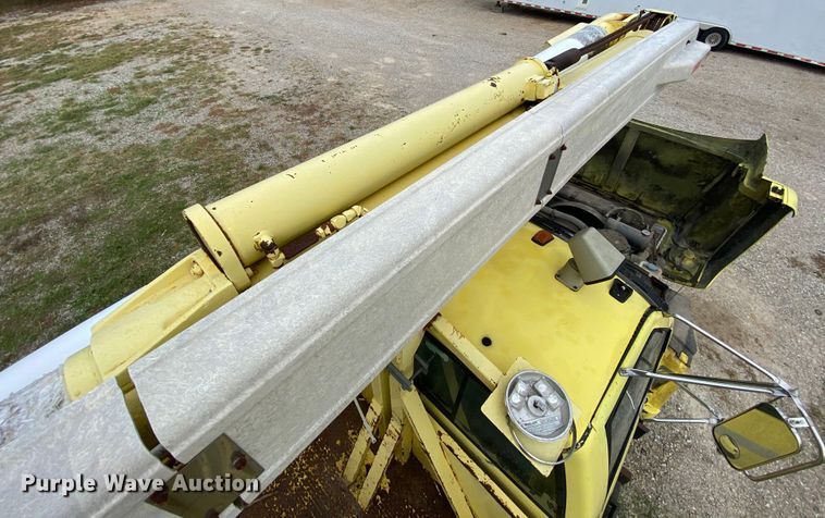 image for item HE9848 1991 GMC TopKick C6500  bucket truck