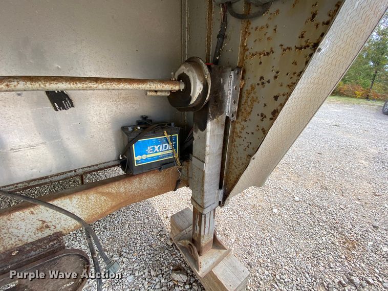 image for item HE9849 2001 Pace American GT Shadow enclosed cargo trailer