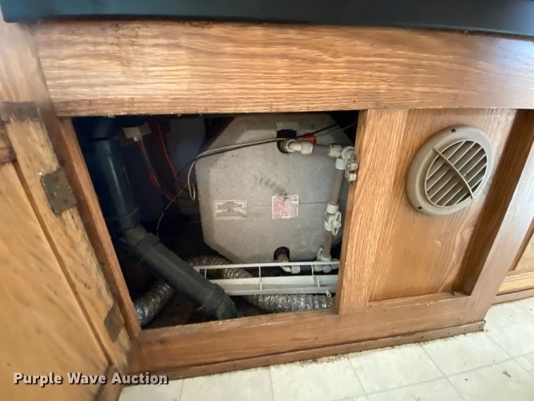 image for item HE9849 2001 Pace American GT Shadow enclosed cargo trailer