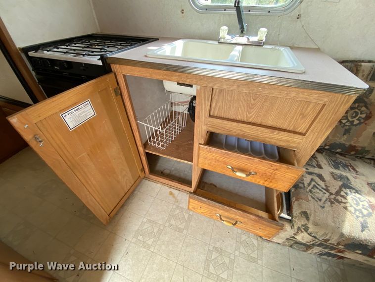 image for item HE9849 2001 Pace American GT Shadow enclosed cargo trailer