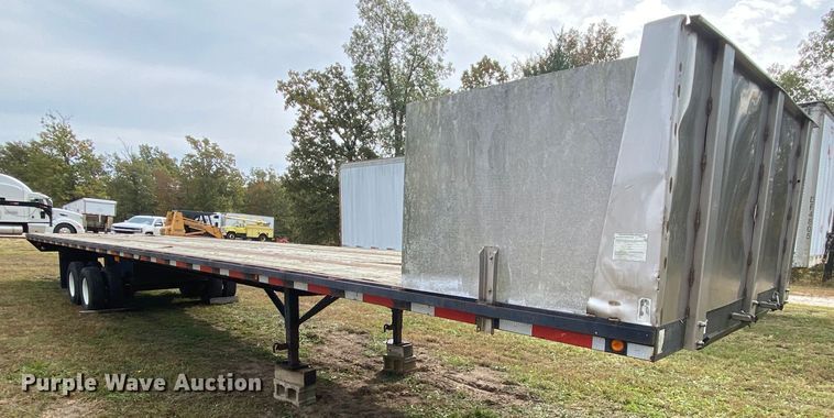 image for item HE9851 1995 Boerne flatbed trailer