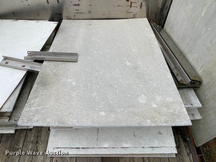 image for item HE9851 1995 Boerne flatbed trailer