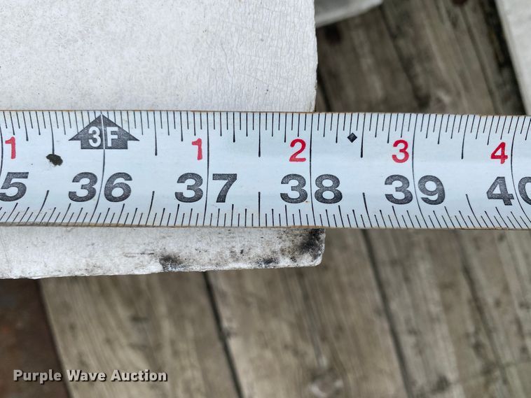 image for item HE9851 1995 Boerne flatbed trailer