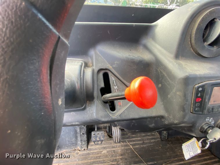 image for item HE9886 2015 Kubota X1100C  utility vehicle