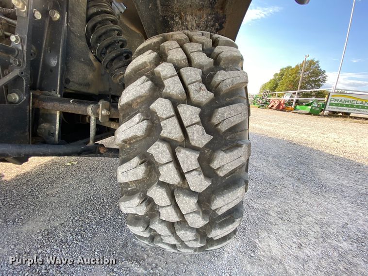 image for item HE9886 2015 Kubota X1100C  utility vehicle