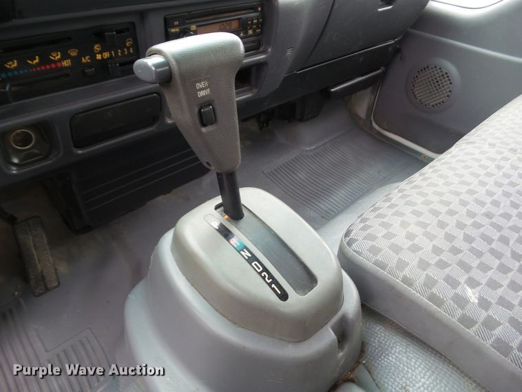 image for item HF9645 2007 GMC W4500  box truck