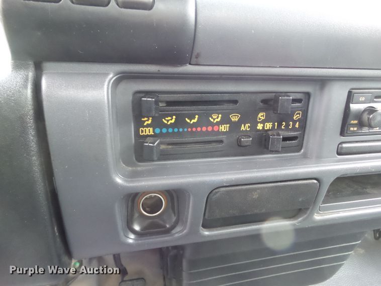 image for item HF9645 2007 GMC W4500  box truck