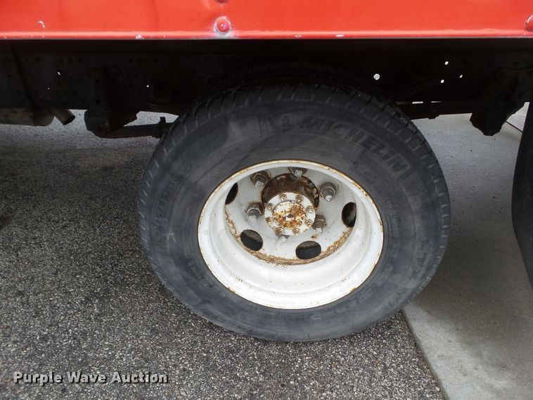 image for item HF9645 2007 GMC W4500  box truck