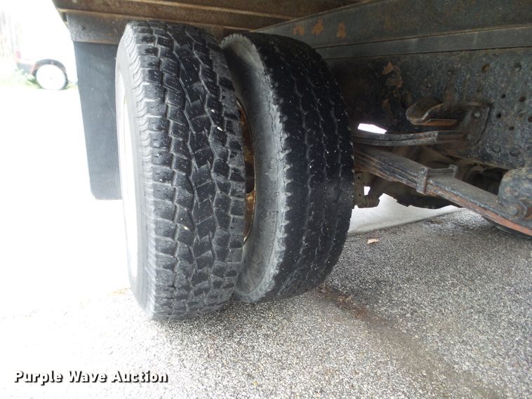 image for item HF9645 2007 GMC W4500  box truck