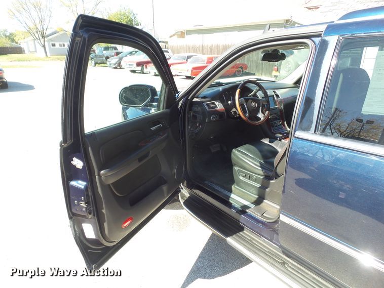 image for item HF9665 2007 Cadillac Escalade  SUV