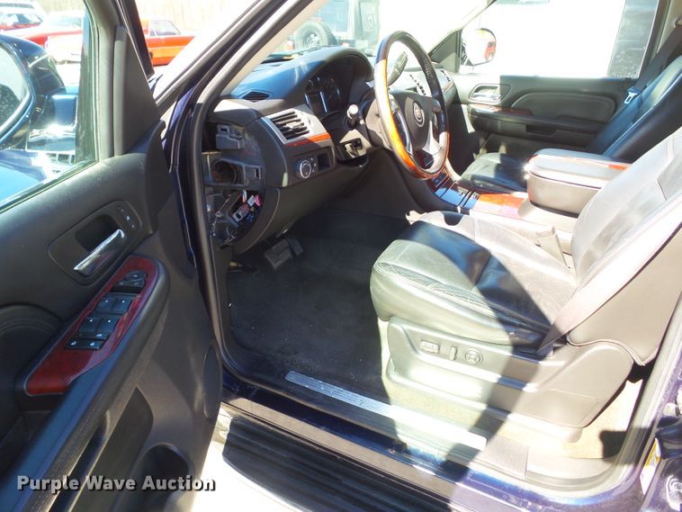 image for item HF9665 2007 Cadillac Escalade  SUV