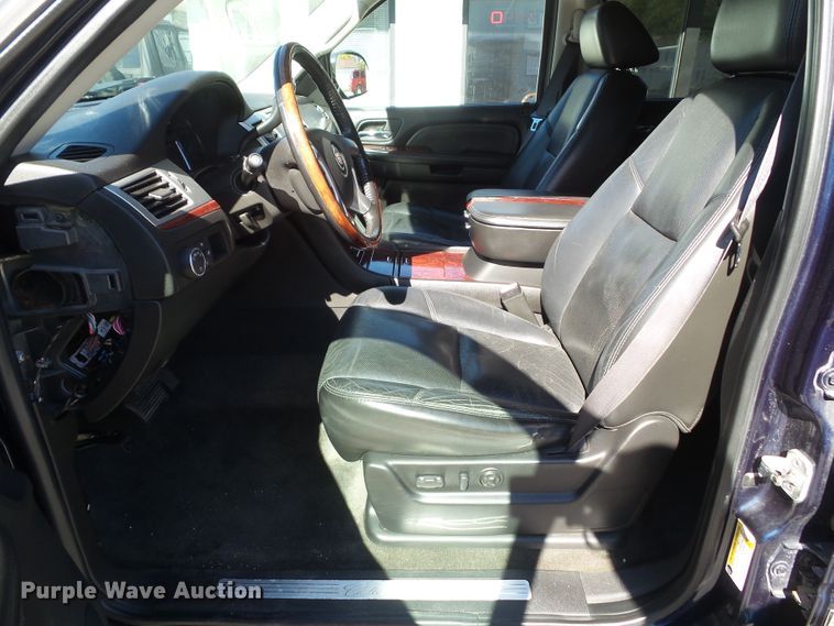 image for item HF9665 2007 Cadillac Escalade  SUV