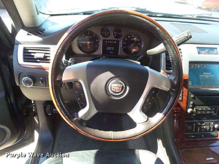 image for item HF9665 2007 Cadillac Escalade  SUV