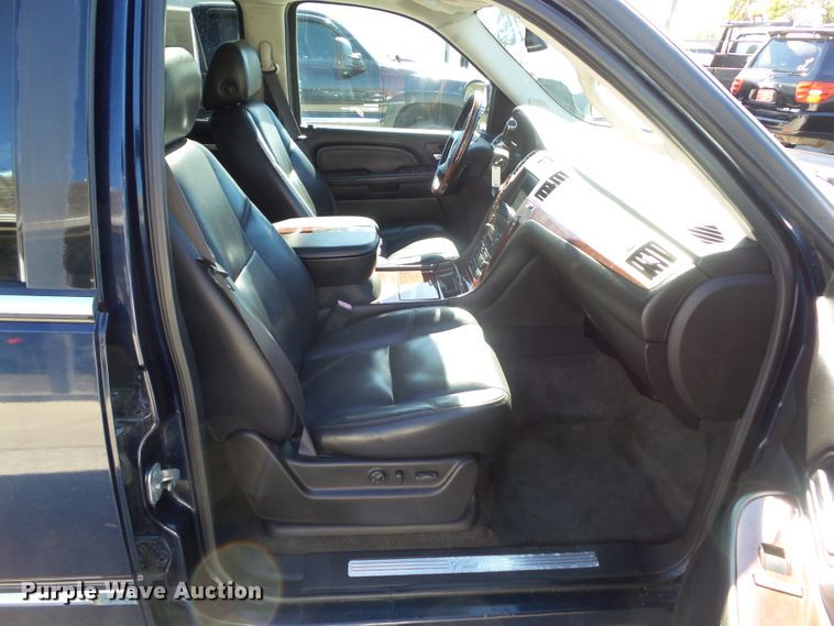 image for item HF9665 2007 Cadillac Escalade  SUV