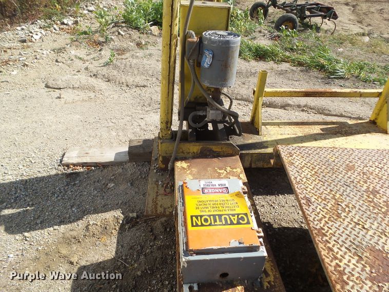 image for item HF9668 Hydraulic forklift lift