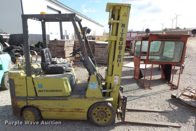 image for item HF9677 Mitsubishi 25  forklift