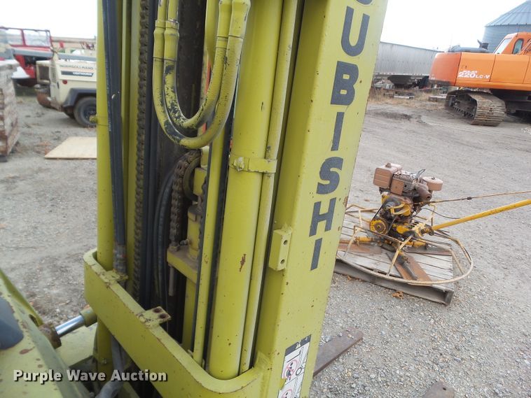 image for item HF9677 Mitsubishi 25  forklift
