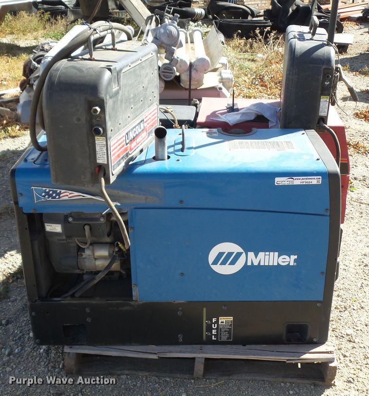image for item HF9684 (2) welder/generators