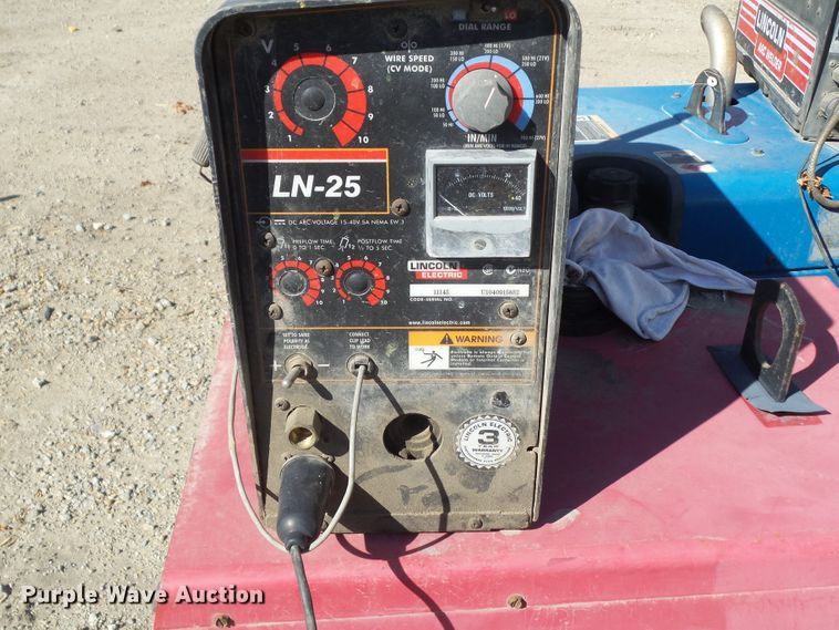 image for item HF9684 (2) welder/generators