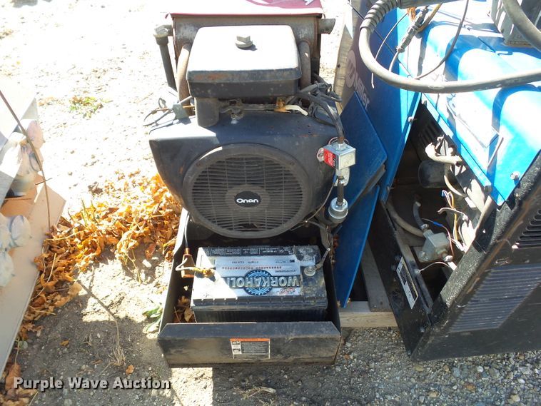 image for item HF9684 (2) welder/generators