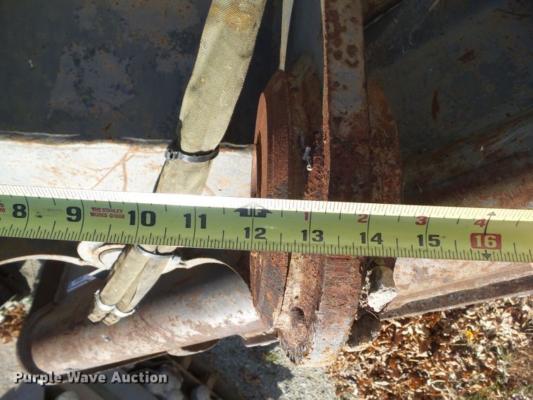 image for item HF9685 Wain Roy 48"W tilt excavator bucket