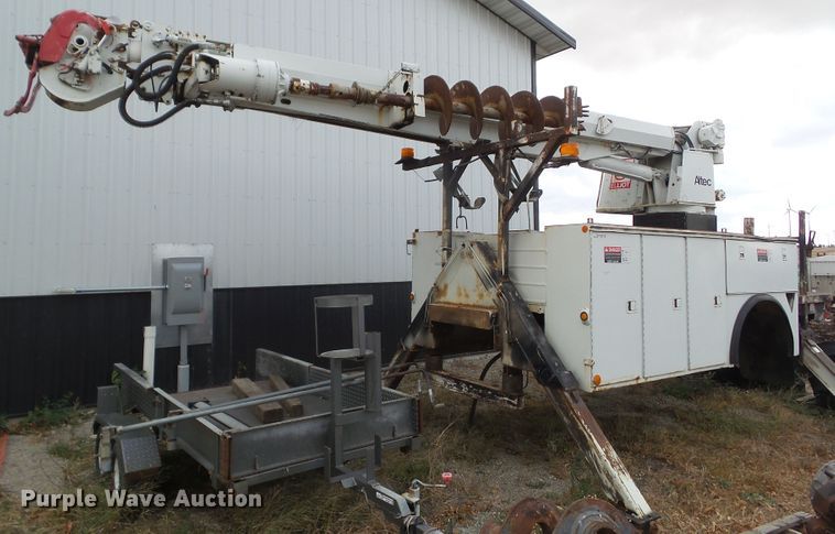 image for item HF9686 Knapheide 6139BHC  digger derrick bed